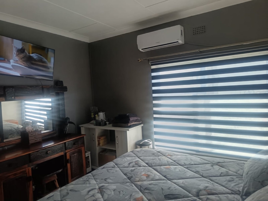 4 Bedroom Property for Sale in Herlear Northern Cape